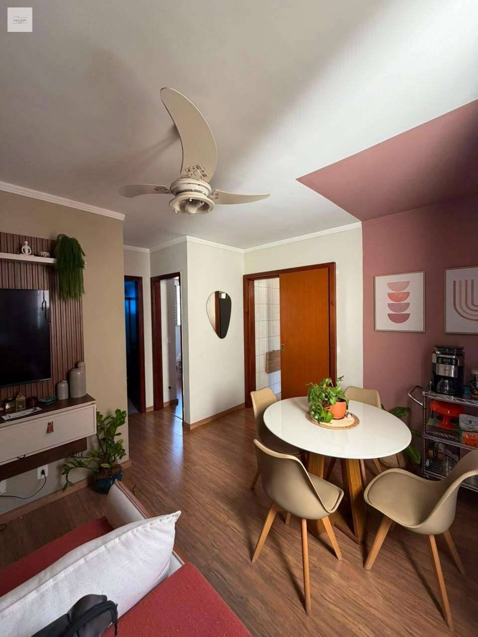 Apartamento à venda em Ribeirão Preto, República, com 2 quartos, 50,00m²