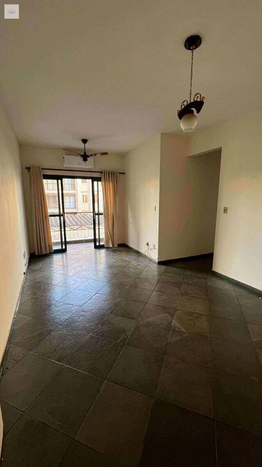Apartamento à venda, no Edifício Merit Café, Vila Amélia, com 2 quartos, 52m²