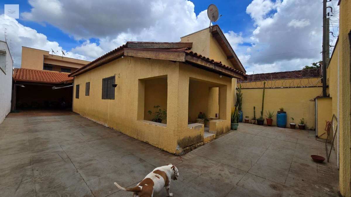 Casa à venda em Ribeirão Preto, Vila Tibério, com 2 quartos, 112m² - Glaucia Afonso Imóveis