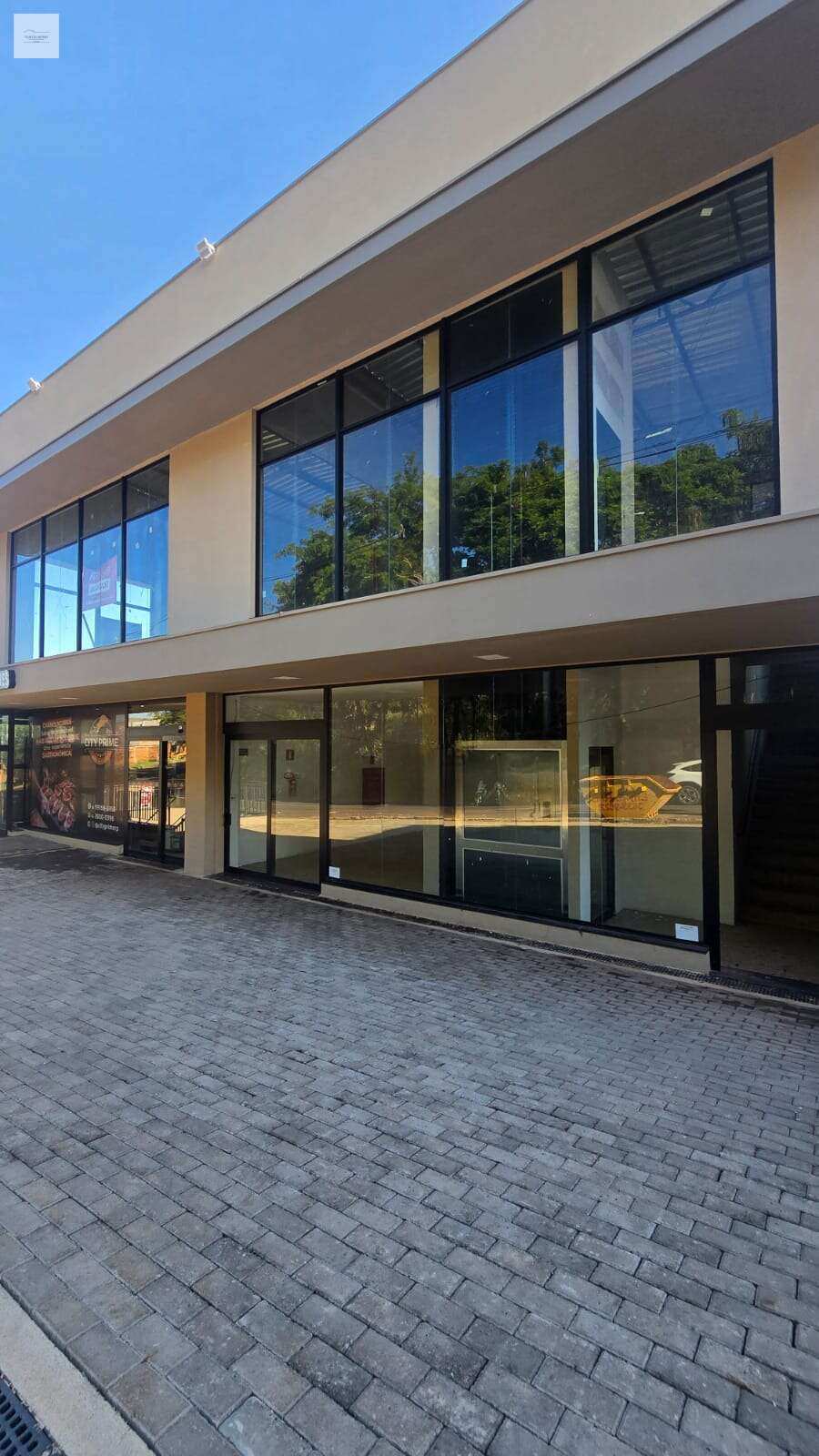 Sala comercial para alugar em Ribeirão Preto, Vila do Golfe, 300m²